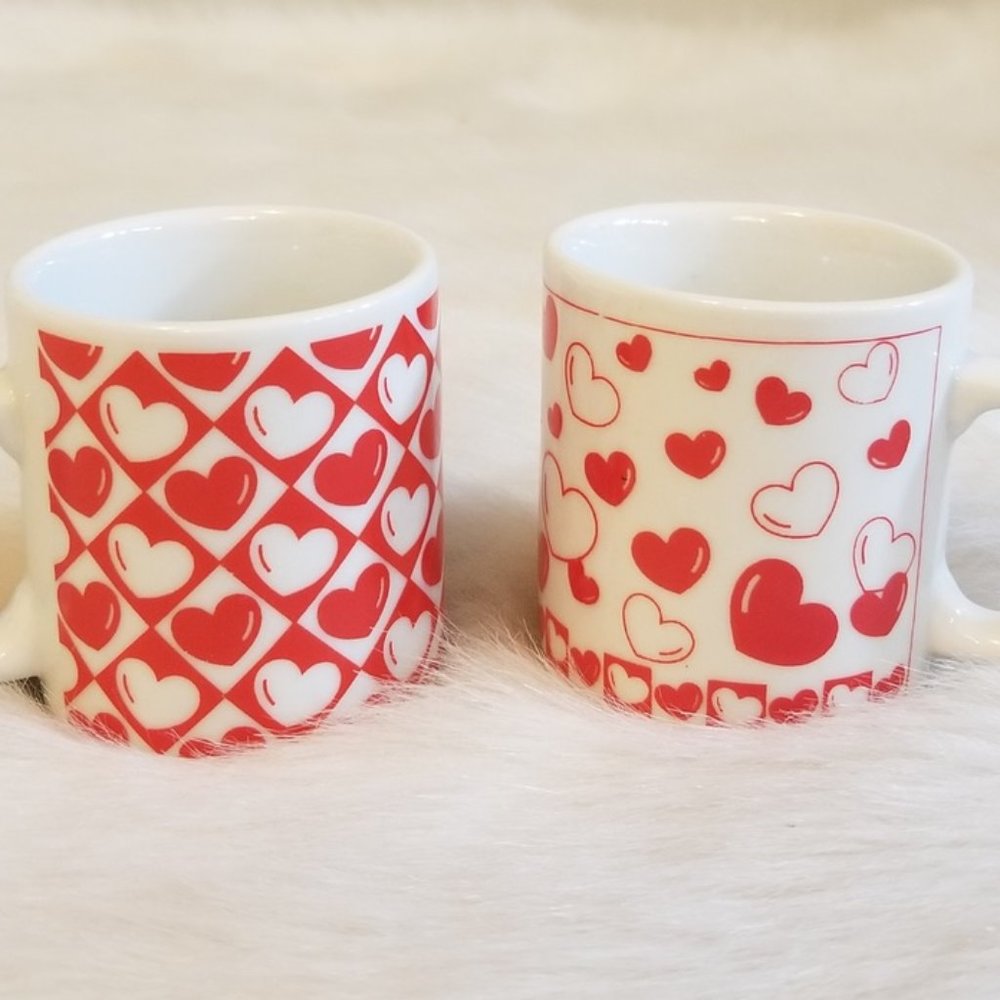 2 Miniature Mugs with Lot of Hearts